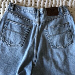 Route‎ 66 vintage high rise, 💯 % Cotton mom jean shorts. No flaws. EUC.